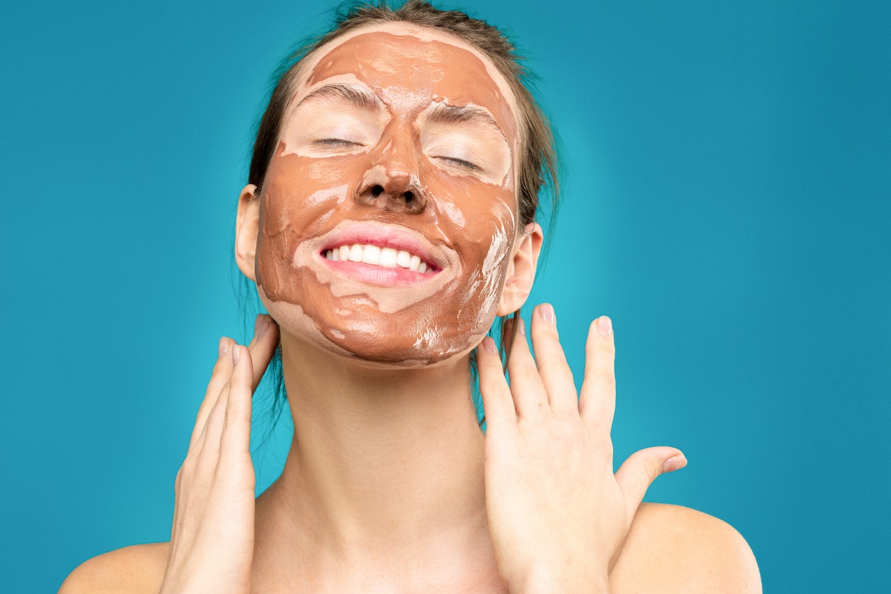 Oczyszczanie twarzy – jakie techniki warto wypróbować?